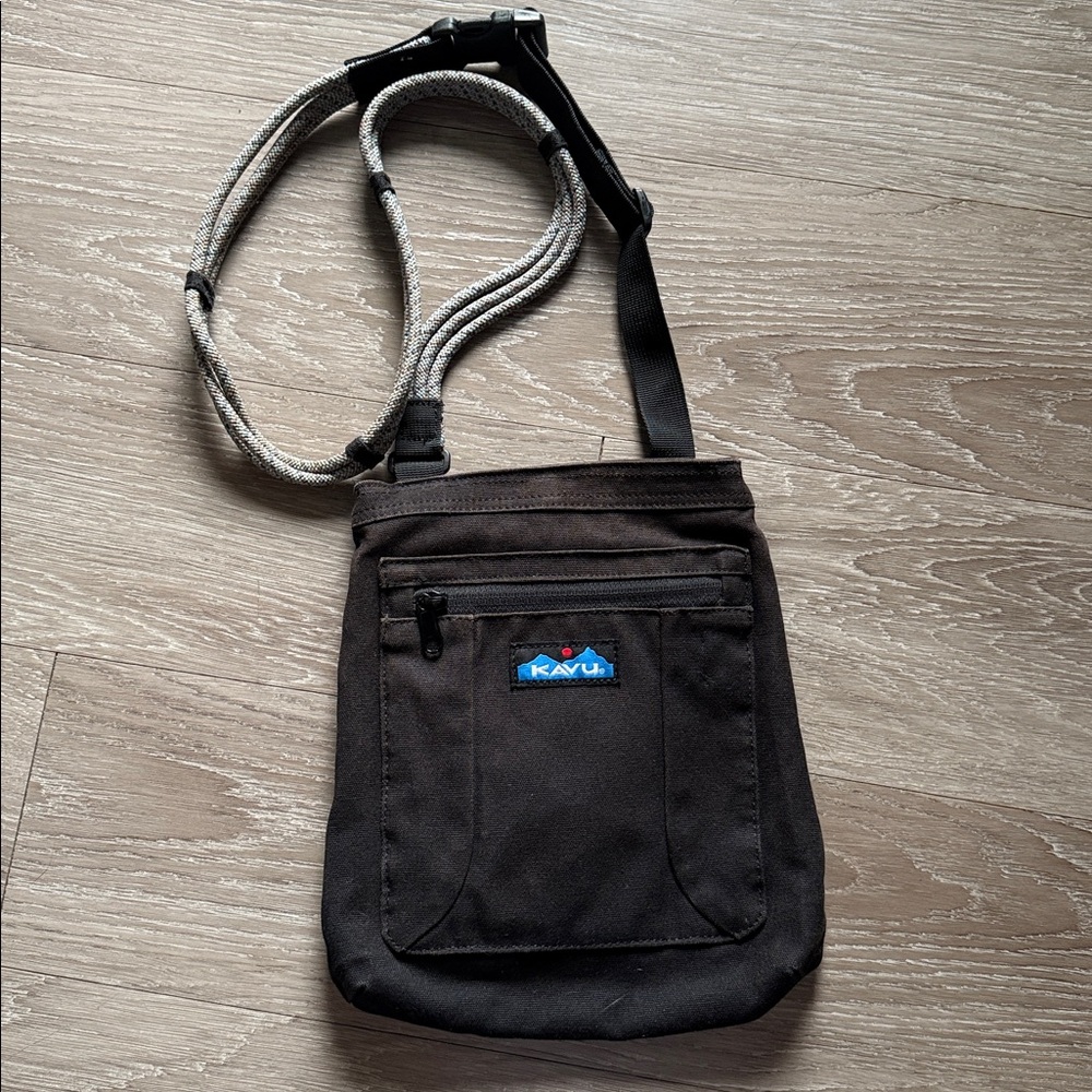 KAVU Black Crossbody Bag